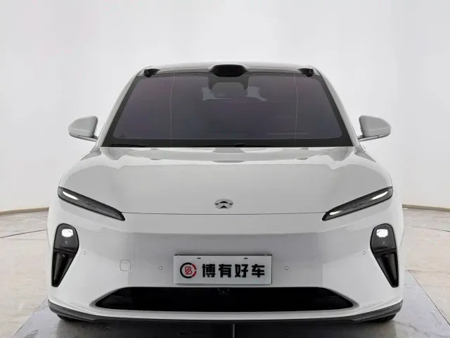 Nio ET5 Touring — Фото автомобиля 4