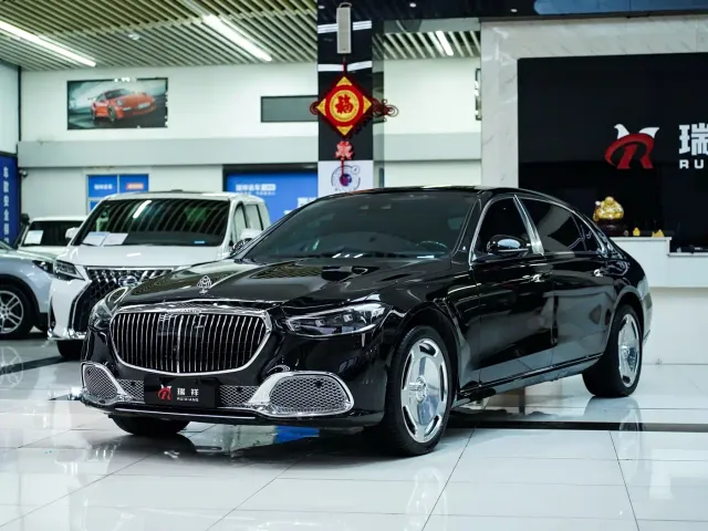 Фотография автомобиля — Mercedes-Benz Maybach S-Class