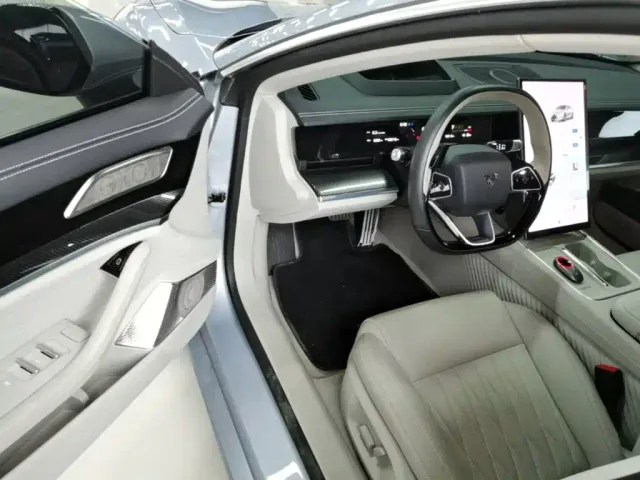 Hozon Nezha S Shooting Brake — Фото автомобиля 11
