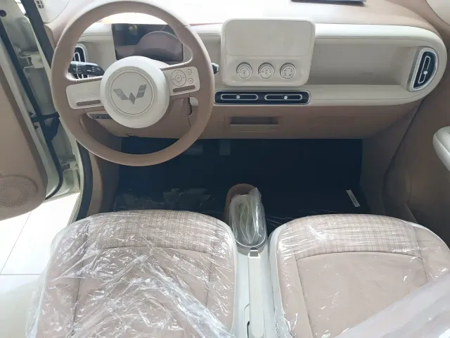 Wuling Hongguang Mini EV — Фото автомобиля 5