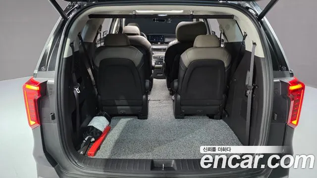 Kia Carnival Generation 4 — Фото автомобиля 18
