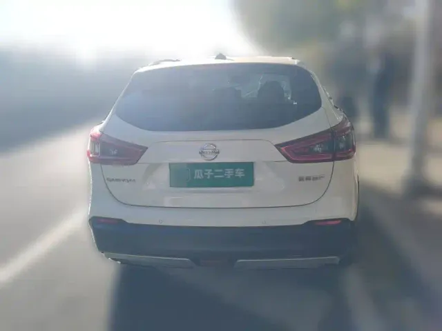Nissan Qashqai — Фото автомобиля 3
