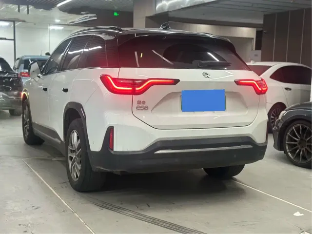 Nio ES6 — Фото автомобиля 13