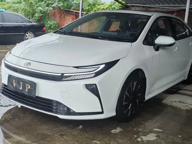 Toyota Corolla — Фото автомобиля 2