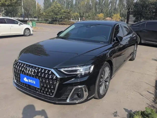 Фотография автомобиля — Audi A8