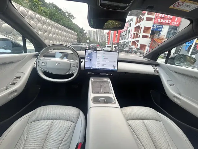 Xpeng P7+ — Фото автомобиля 9