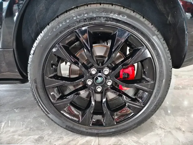 Land Rover Range Rover Sport — Фото автомобиля 5