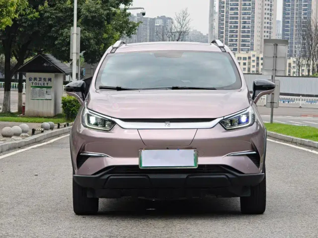 BYD Yuan Pro — Фото автомобиля 3