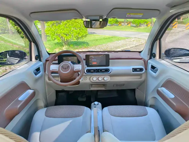 Wuling Hongguang Mini EV — Фото автомобиля 10