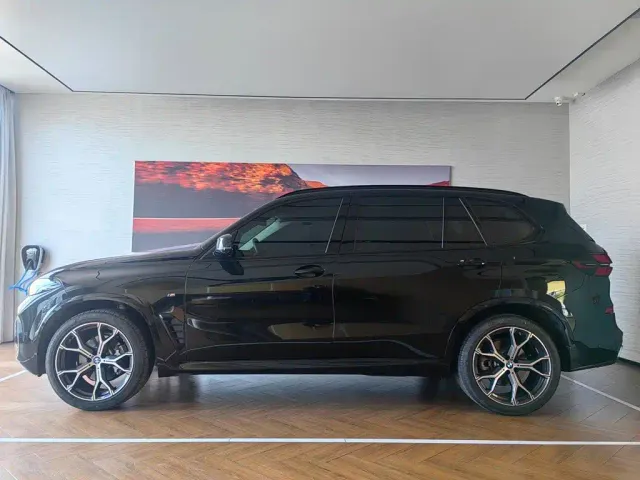 BMW X5 — Фото автомобиля 3