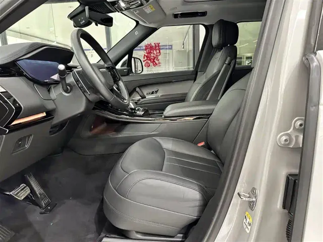 Land Rover Range Rover Sport — Фото автомобиля 7