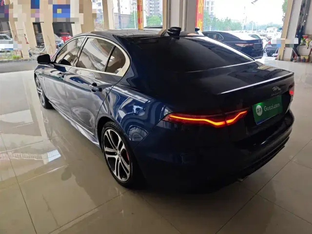 Jaguar XEL — Фото автомобиля 4
