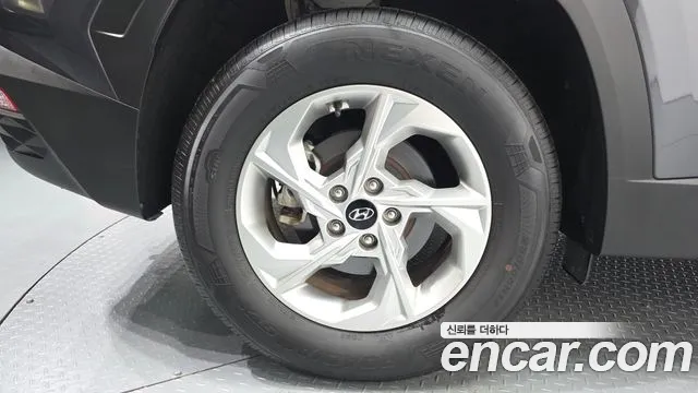 Hyundai Tucson Tucson (NX4) Бензин 1.6 турбо 2WD — Фото автомобиля 5