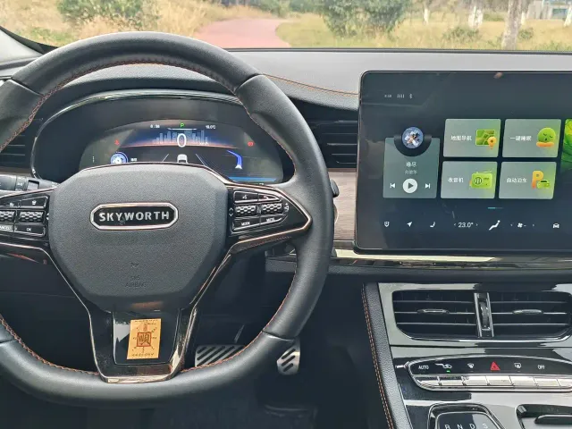 Skyworth Auto EV6 — Фото автомобиля 11