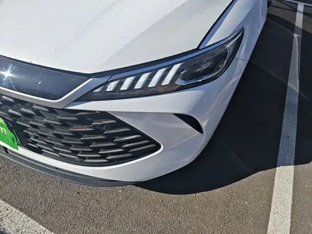 BYD Qin PLUS — Фото автомобиля 23