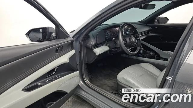 Hyundai Avante CN7 — Фото автомобиля 15