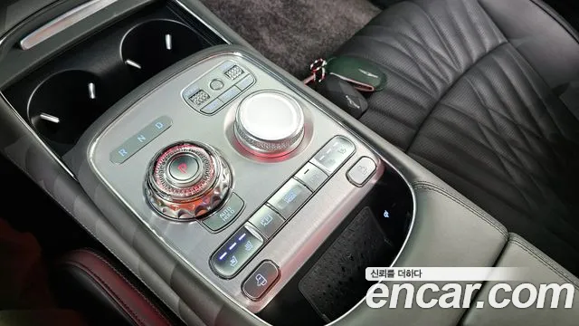 Genesis G90 Бензин 3.5 турбо AWD — Фото автомобиля 9