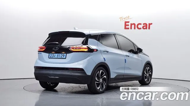 Chevrolet Bolt EV — Фото автомобиля 2