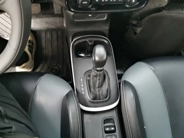 Roewe Clever — Фото автомобиля 13
