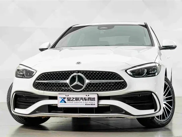 Mercedes-Benz C-Class — Фото автомобиля 3