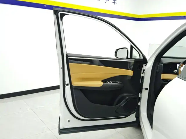 Geely Galaxy L7 — Фото автомобиля 7