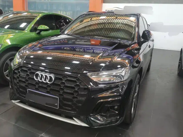 Фотография автомобиля — Audi Q5L