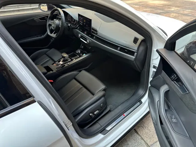 Audi A4L — Фото автомобиля 16