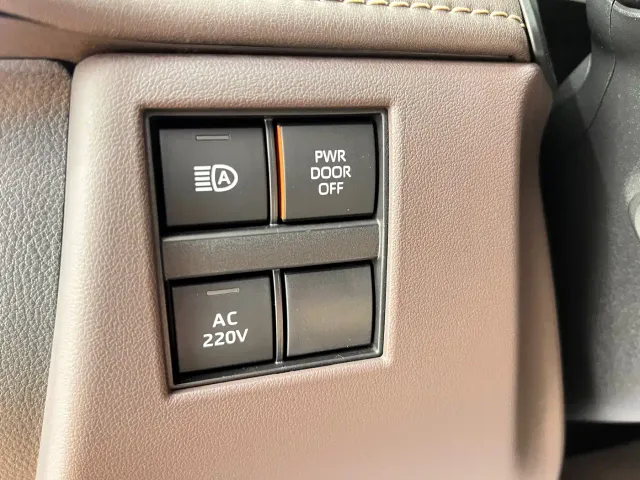 Toyota Alphard — Фото автомобиля 18