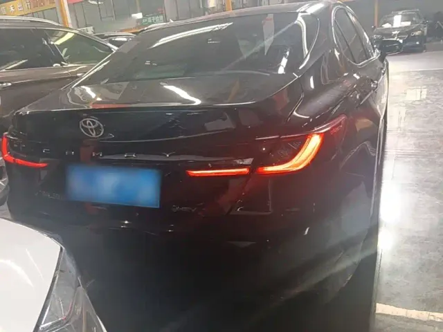 Toyota Camry — Фото автомобиля 5