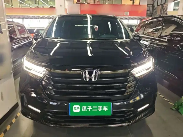 Honda Odyssey — Фото автомобиля 2