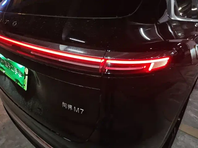 Aito M7 — Фото автомобиля 7