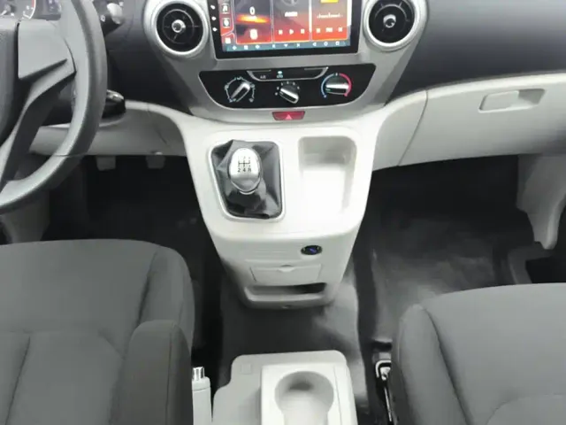 JAC Refine M3 — Фото автомобиля 16