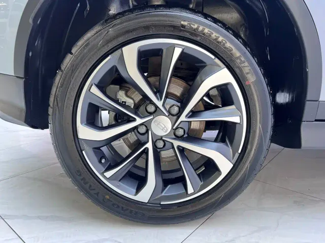 Geely Emgrand S — Фото автомобиля 19
