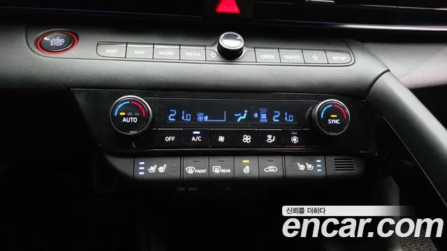 Hyundai Avante CN7 — Фото автомобиля 17