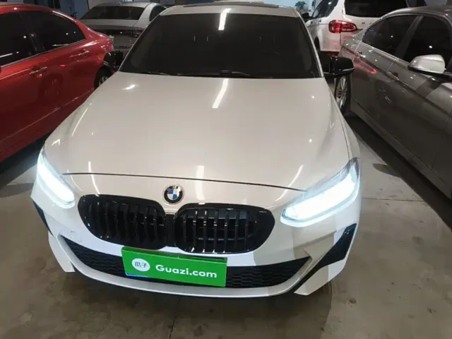 BMW 1 Series — Фото автомобиля 2