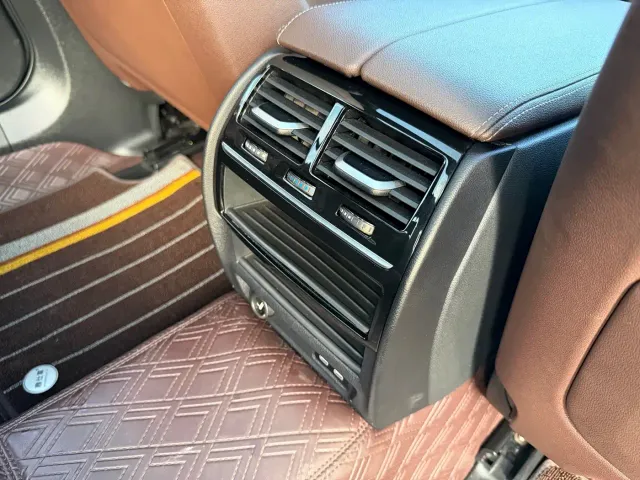 BMW 5 Series — Фото автомобиля 7