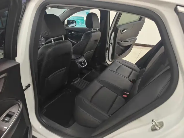 Chevrolet Malibu XL — Фото автомобиля 10
