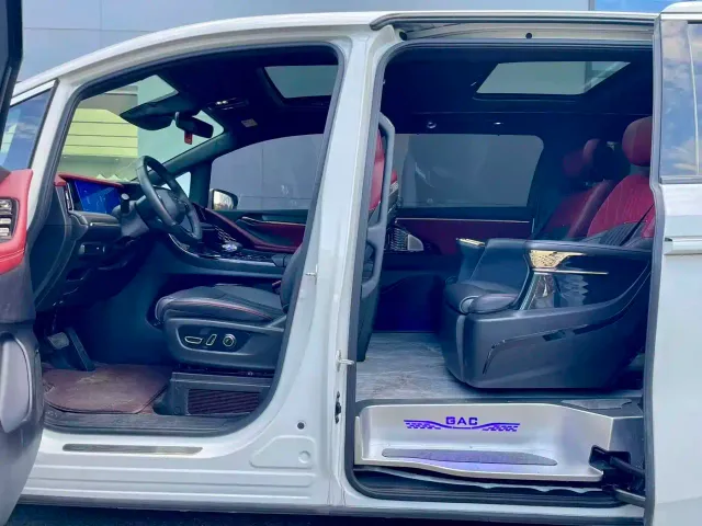 GAC Trumpchi M8 — Фото автомобиля 4