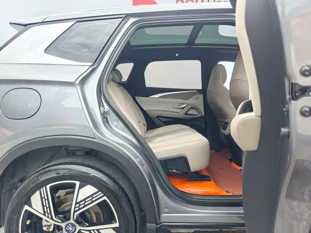 BYD Song Pro — Фото автомобиля 9