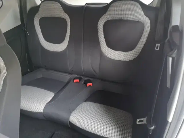 Wuling Hongguang Mini EV — Фото автомобиля 16