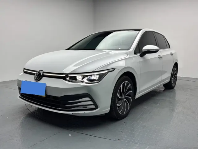 Фотография автомобиля — Volkswagen Golf
