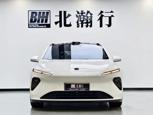 Nio ET7 — Фото автомобиля 2