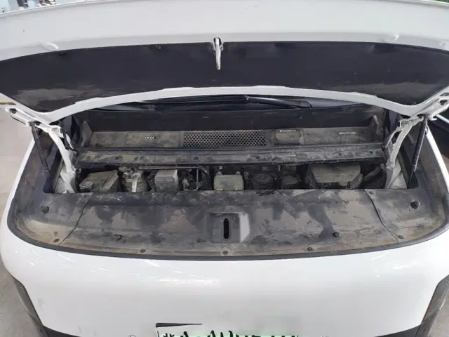 Li Auto MEGA — Фото автомобиля 19