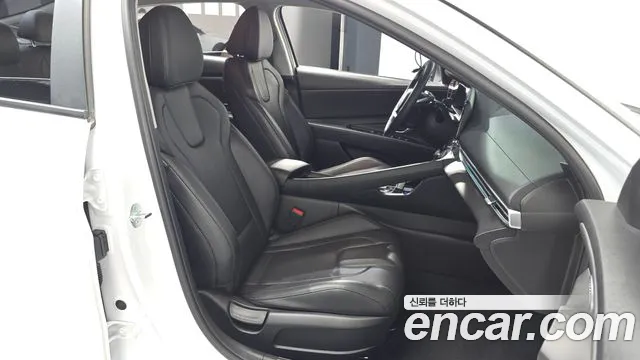 Hyundai AVANTE Новый Avante (CN7) — Фото автомобиля 11