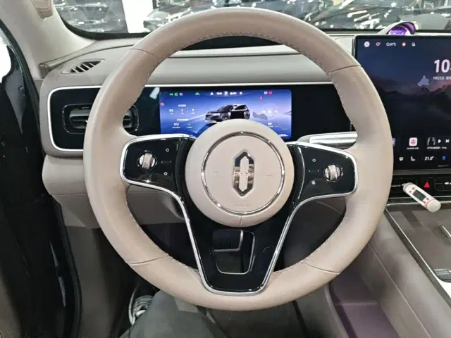 AITO Wenjie AITO M7 2026 Extended Range Ultra AWD 5-Seater — Фото автомобиля 10