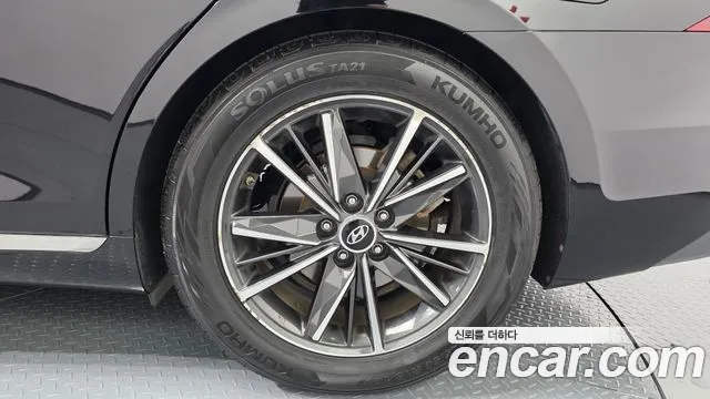 Hyundai Grandeur Новый Grandeur IG 3.0 LPi (Для проката) — Фото автомобиля 18