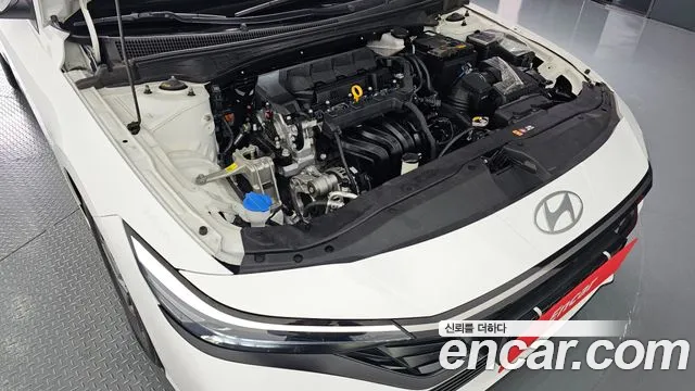 Hyundai Avante CN7 — Фото автомобиля 9