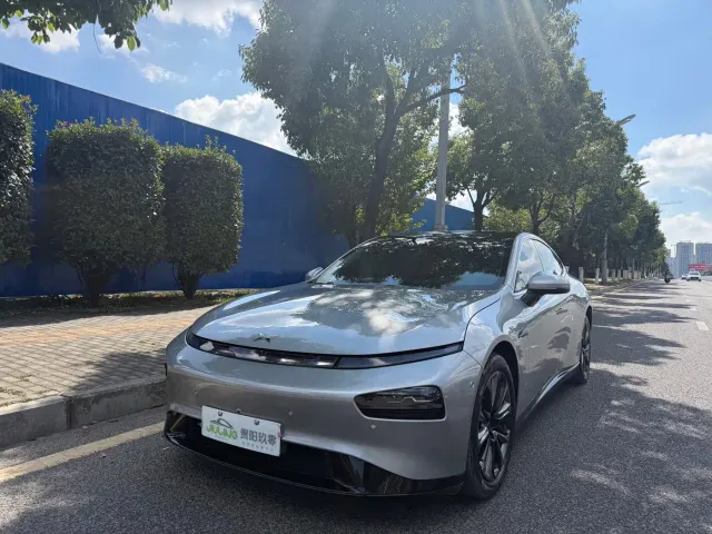 Xpeng P7 — Фото автомобиля 2
