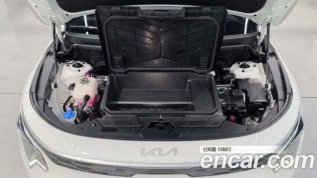 Kia Niro — Фото автомобиля 20