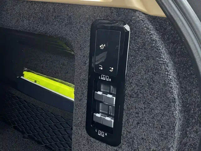 Land Rover Range Rover — Фото автомобиля 13
